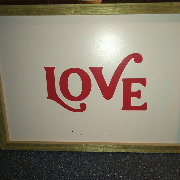 Gifted! Love sign new valentine wood sign wall hanging - Picture 1 of 4